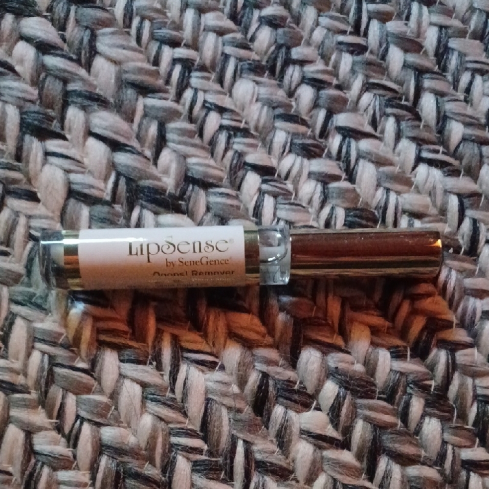 LipSense Oops Remover